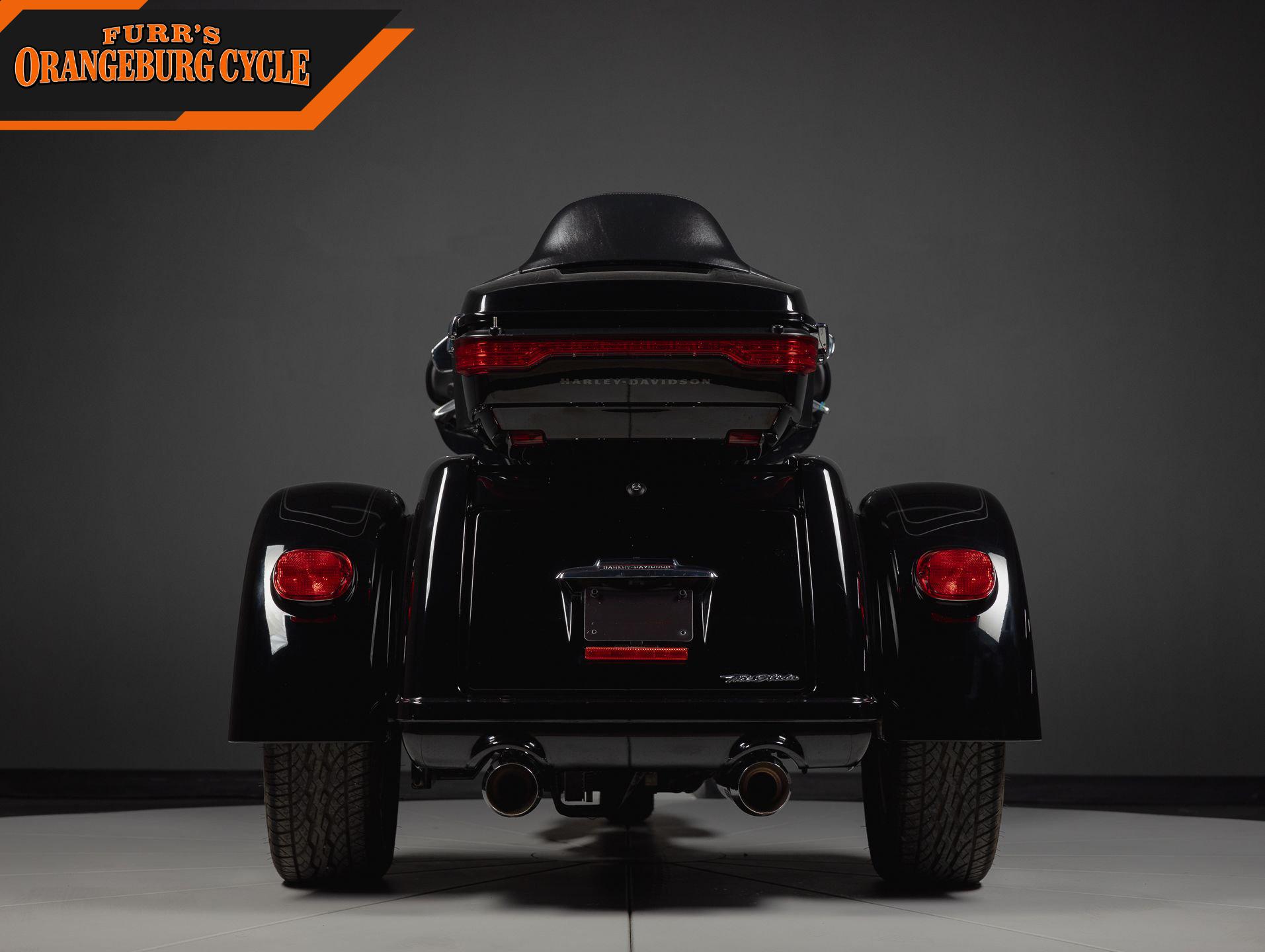 2022 Harley-Davidson Tri Glide Ultra Classic photo 4