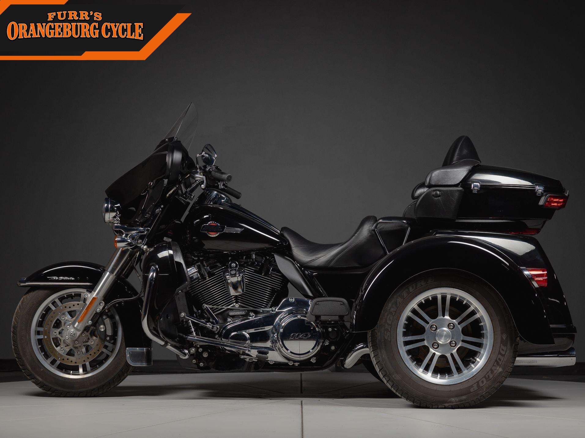 2022 Harley-Davidson Tri Glide Ultra Classic photo 6