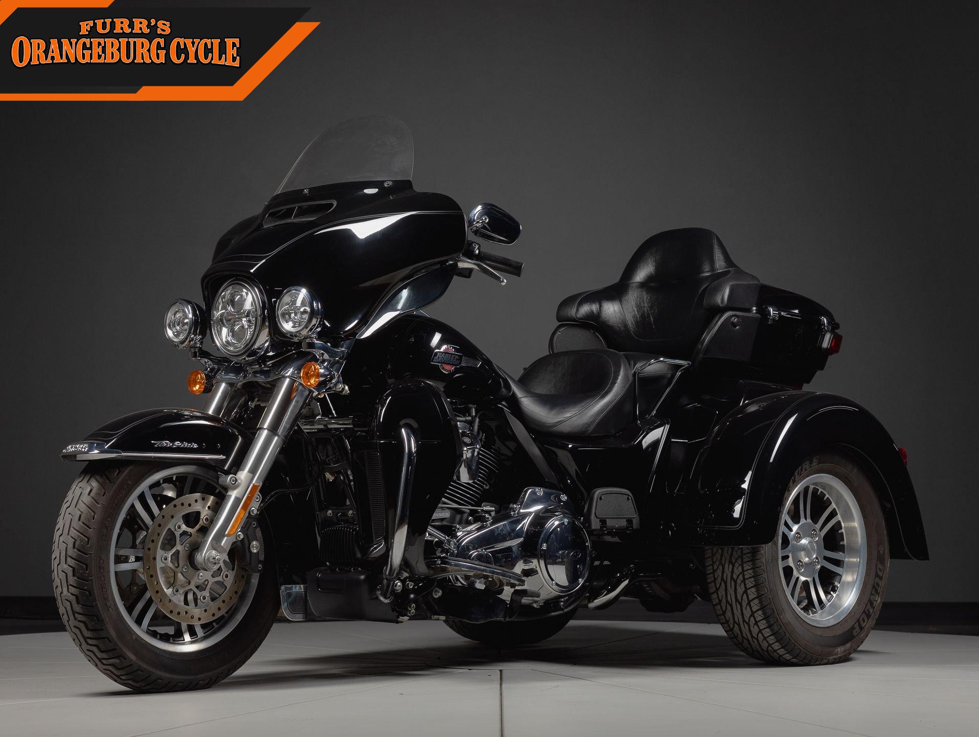 2022 Harley-Davidson Tri Glide Ultra Classic photo 7