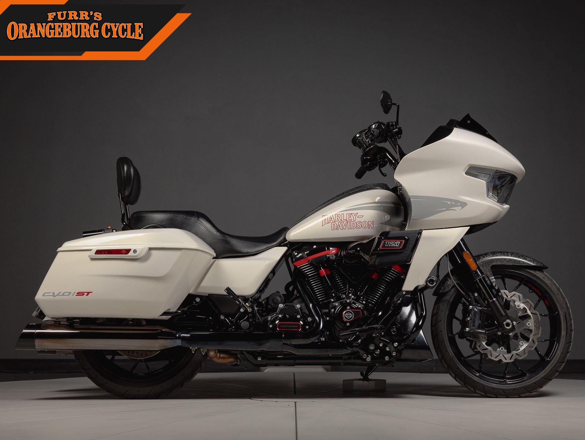 2024 Harley-Davidson CVO Road Glide ST photo 2