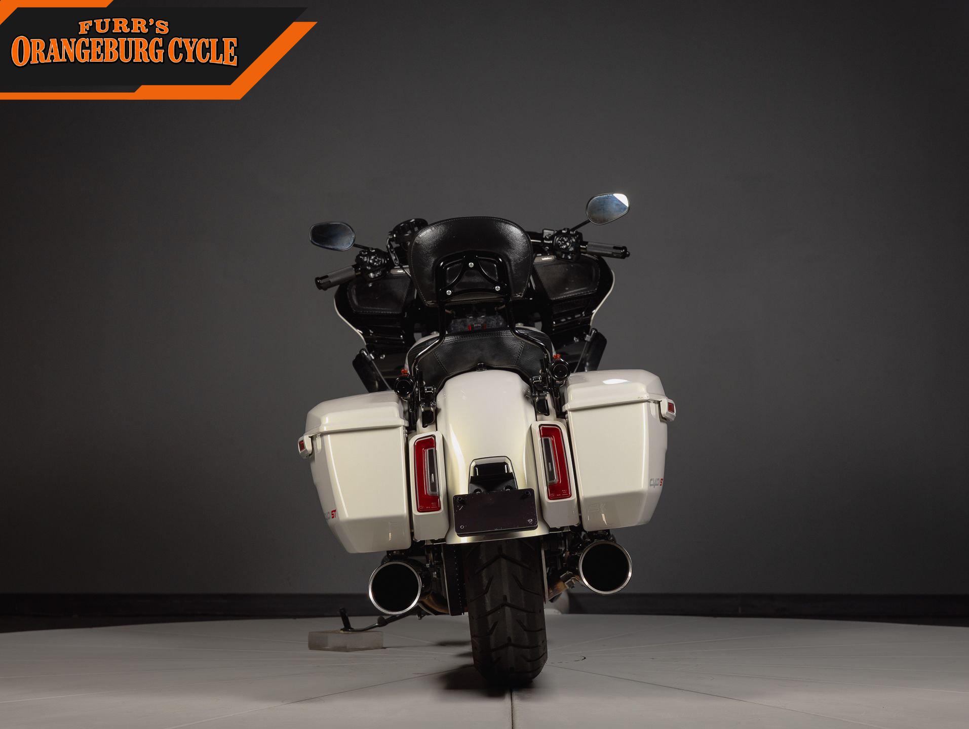 2024 Harley-Davidson CVO Road Glide ST photo 4