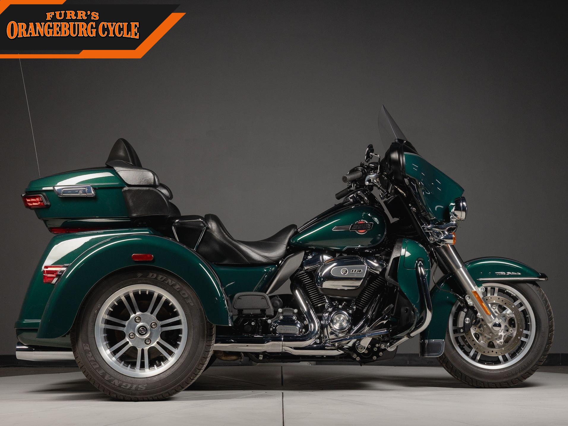 2024 Harley-Davidson Tri Glide Ultra Classic photo 2