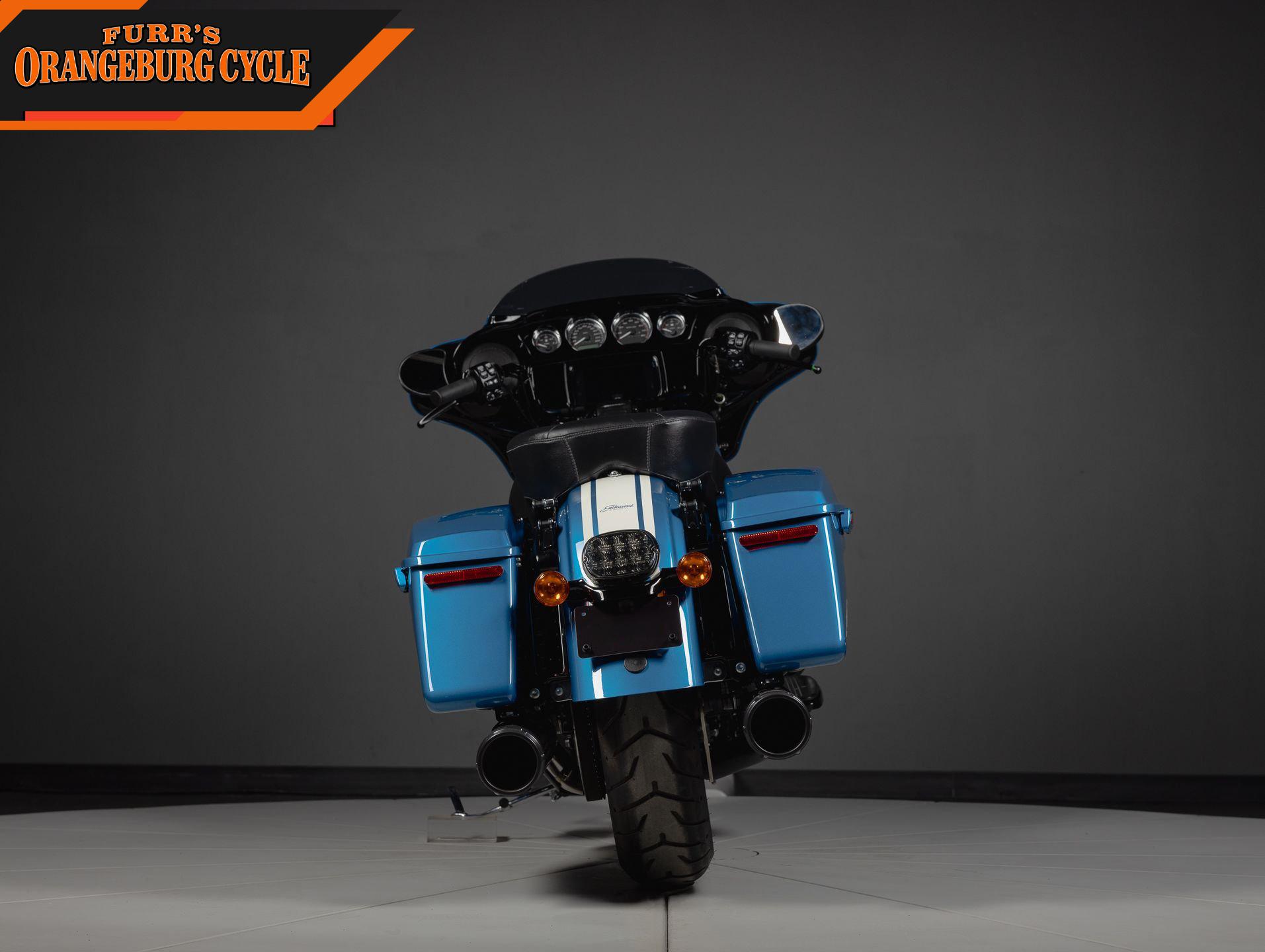 2023 Harley-Davidson Street Glide ST Fast Johnnie photo 4