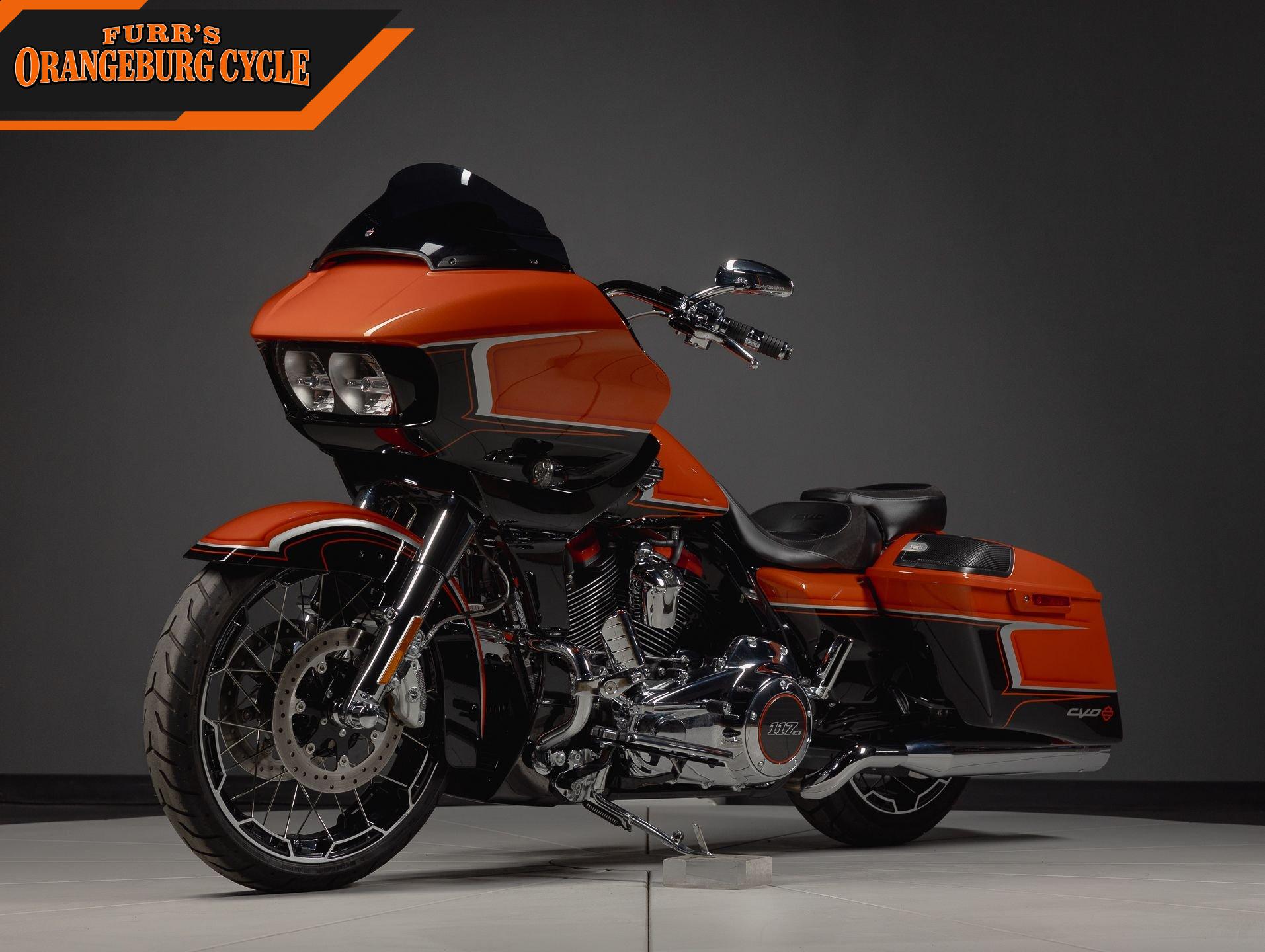 2022 Harley-Davidson CVO Road Glide photo 7