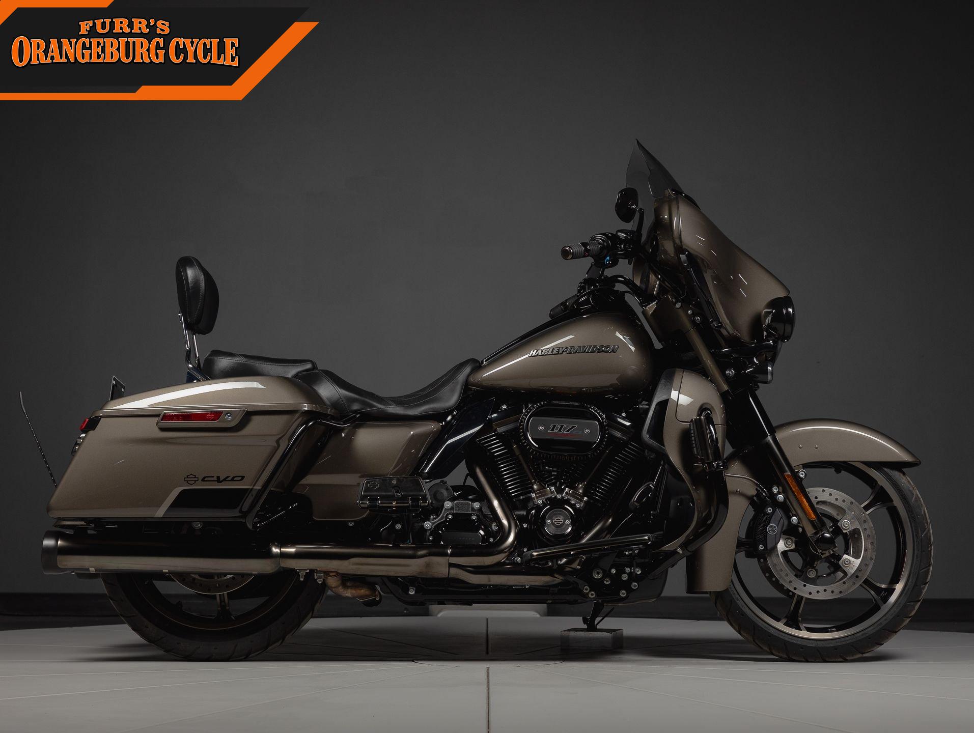 2021 Harley-Davidson CVO Limited photo 2