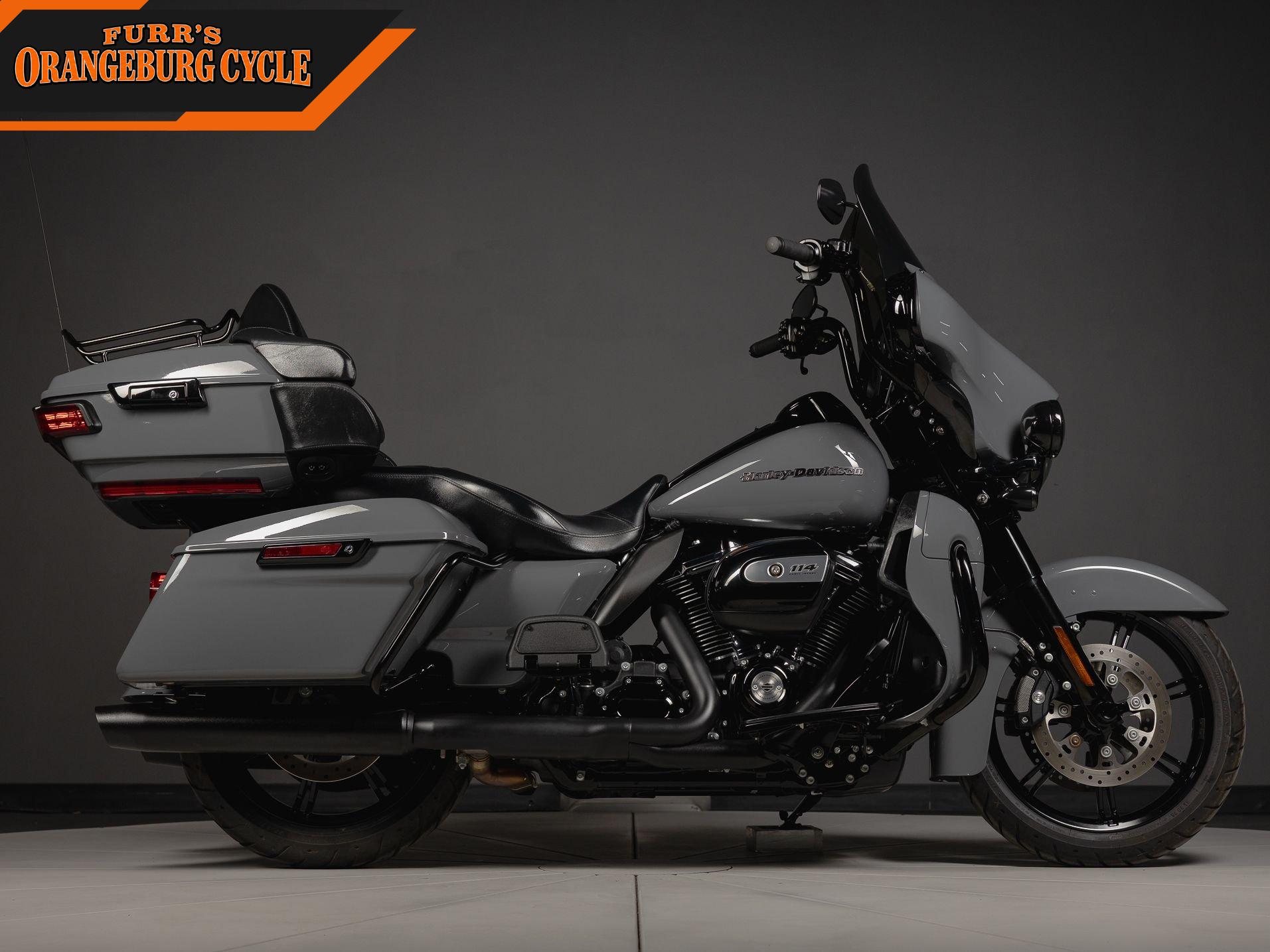 2022 Harley-Davidson Ultra Limited photo 2