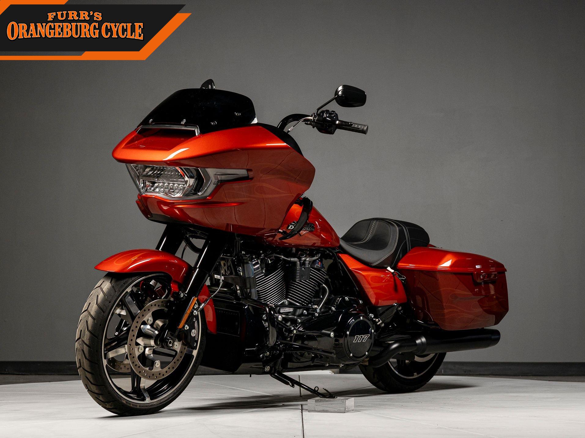 2025 Harley-Davidson Road Glide photo 7