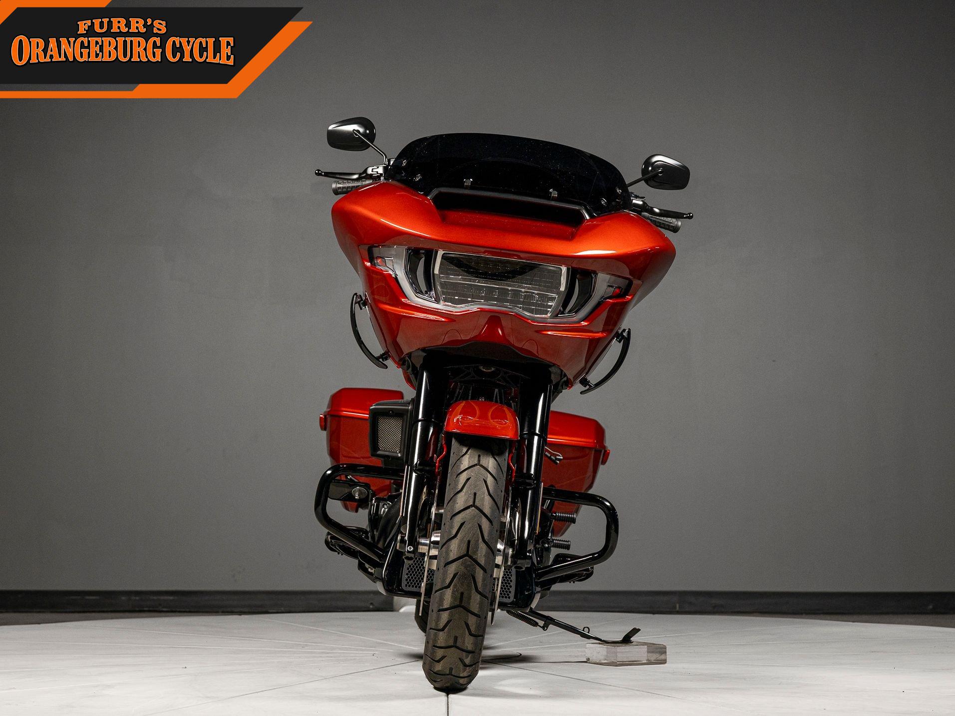 2025 Harley-Davidson Road Glide photo 8