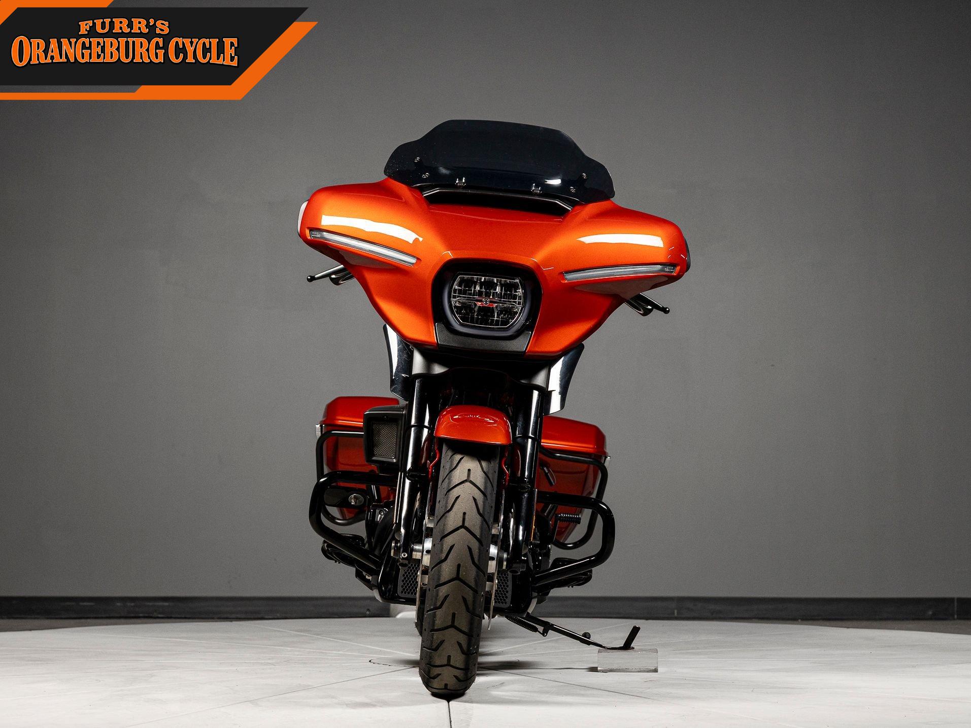2024 Harley-Davidson Street Glide photo 8