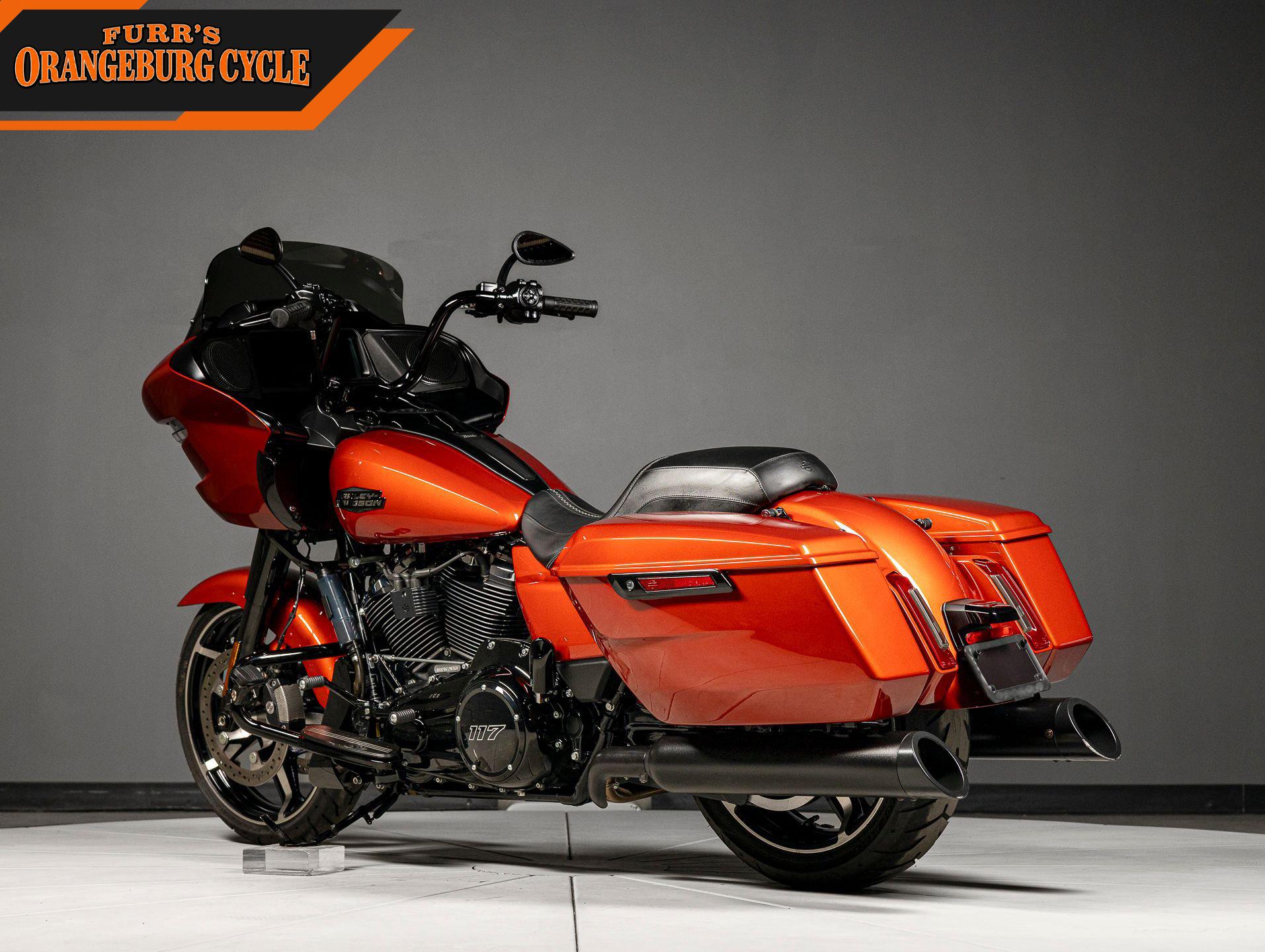 2024 Harley-Davidson Road Glide photo 5