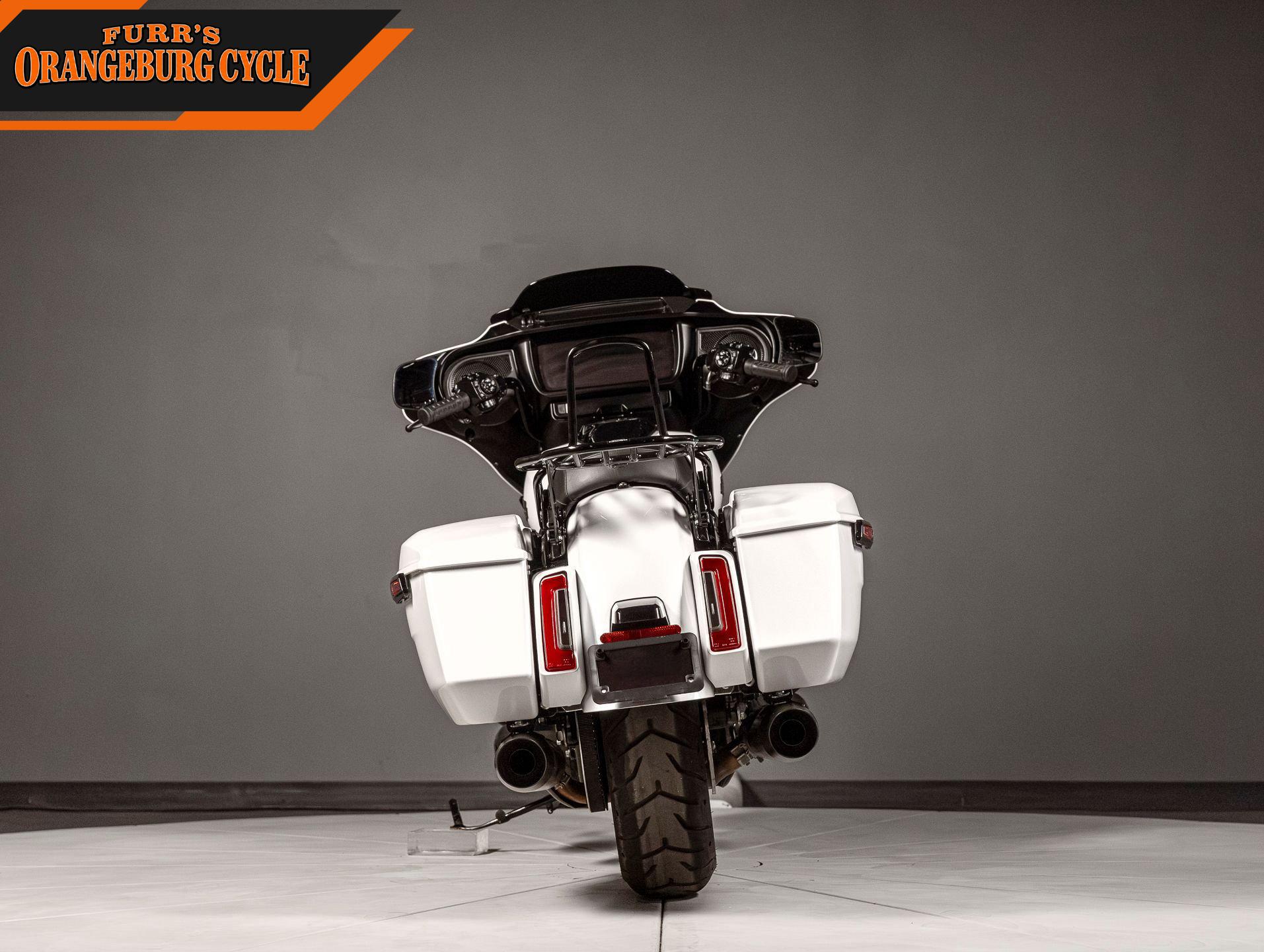 2024 Harley-Davidson Street Glide photo 4