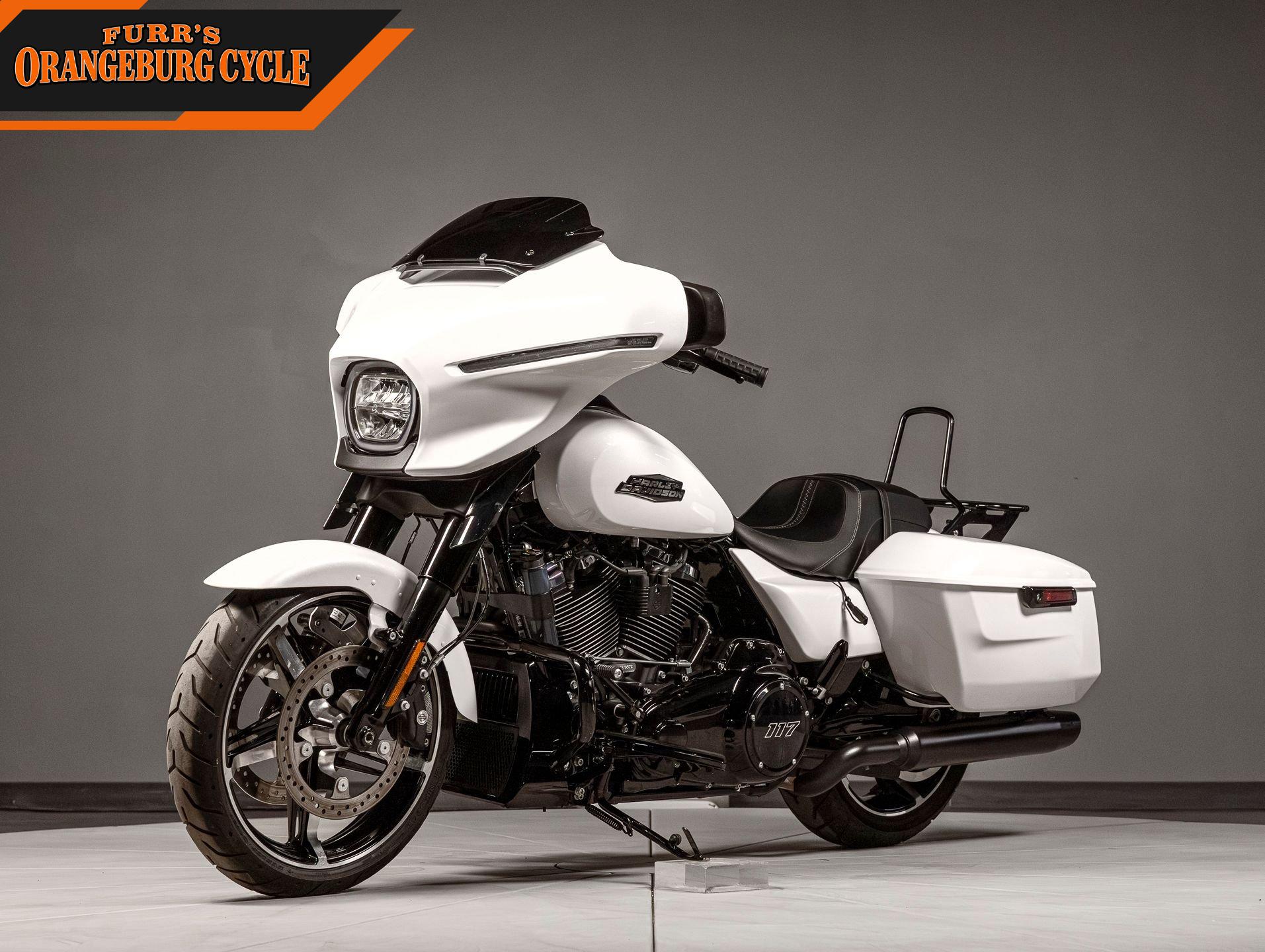 2024 Harley-Davidson Street Glide photo 7