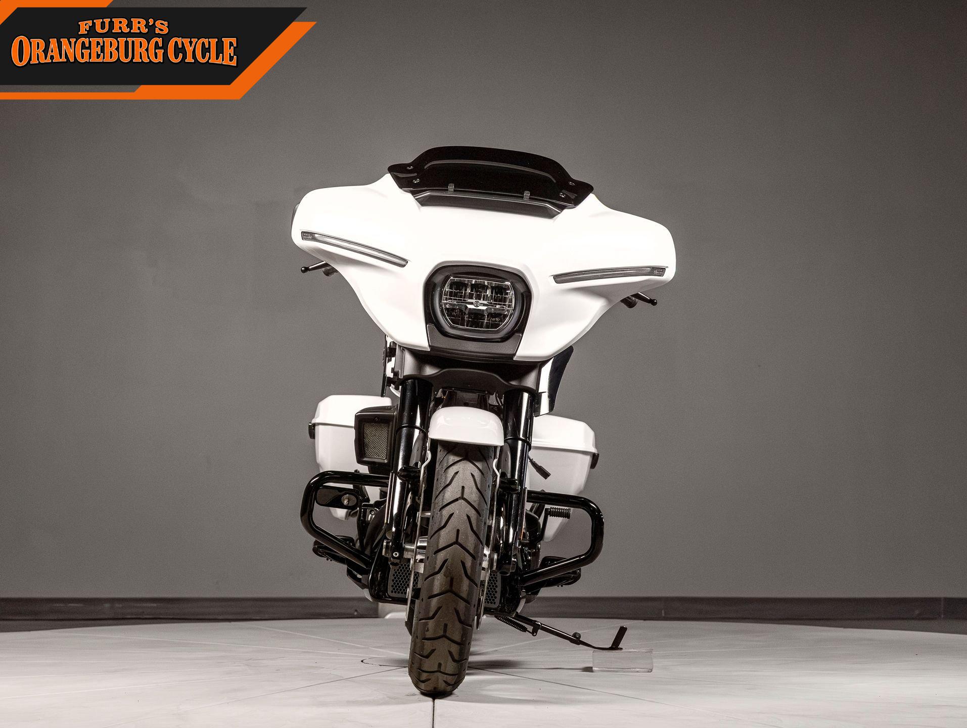 2024 Harley-Davidson Street Glide photo 8