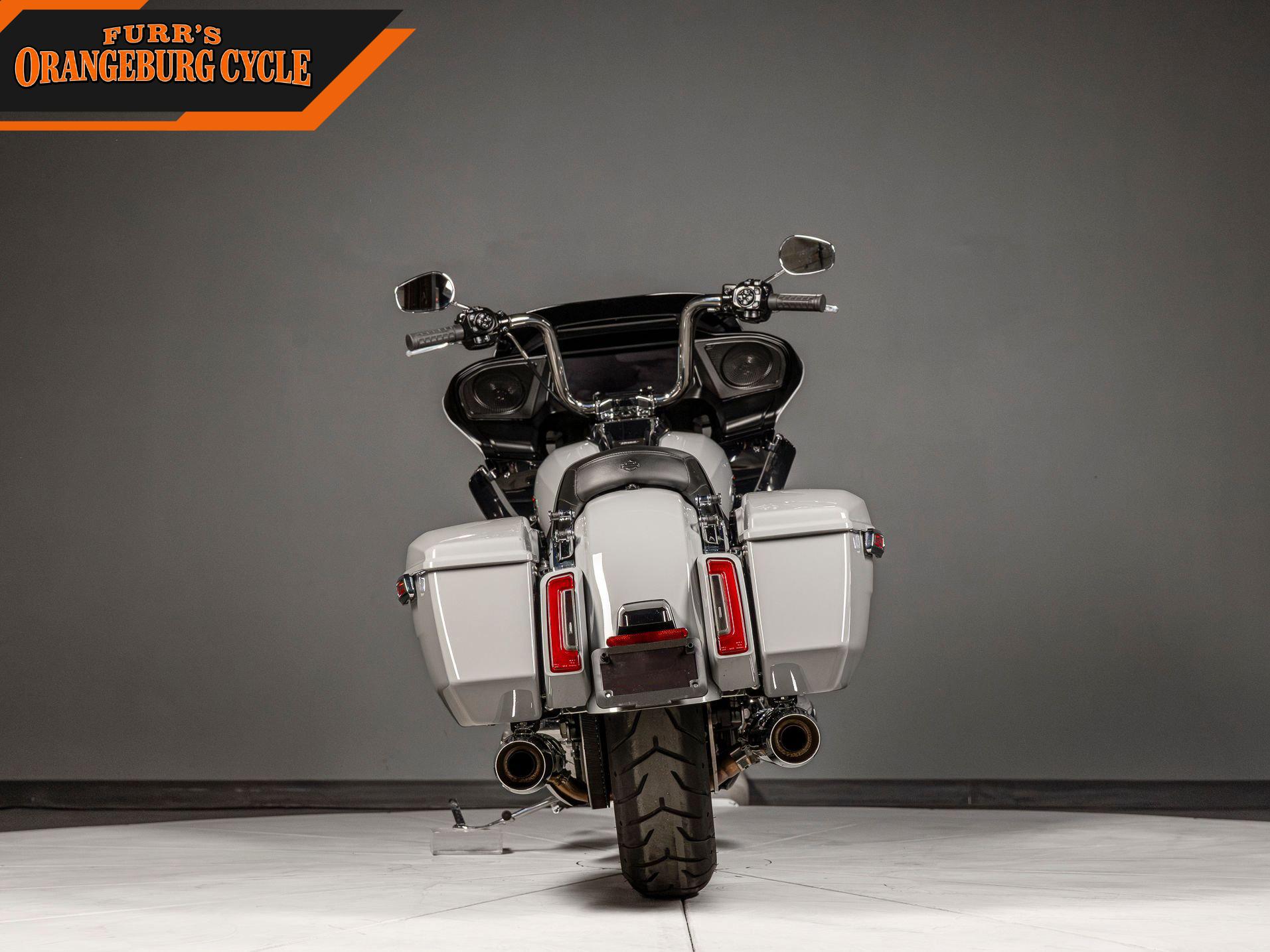 2024 Harley-Davidson Road Glide photo 4