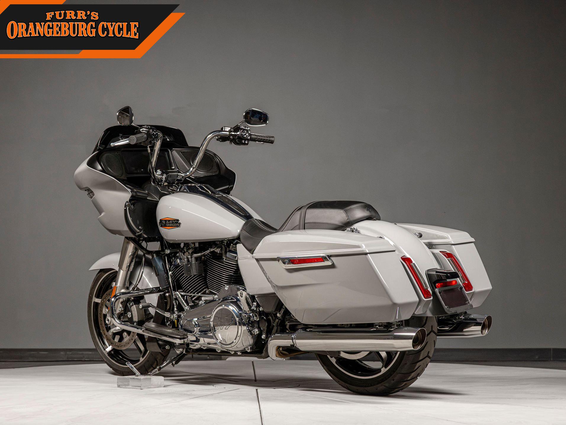 2024 Harley-Davidson Road Glide photo 5