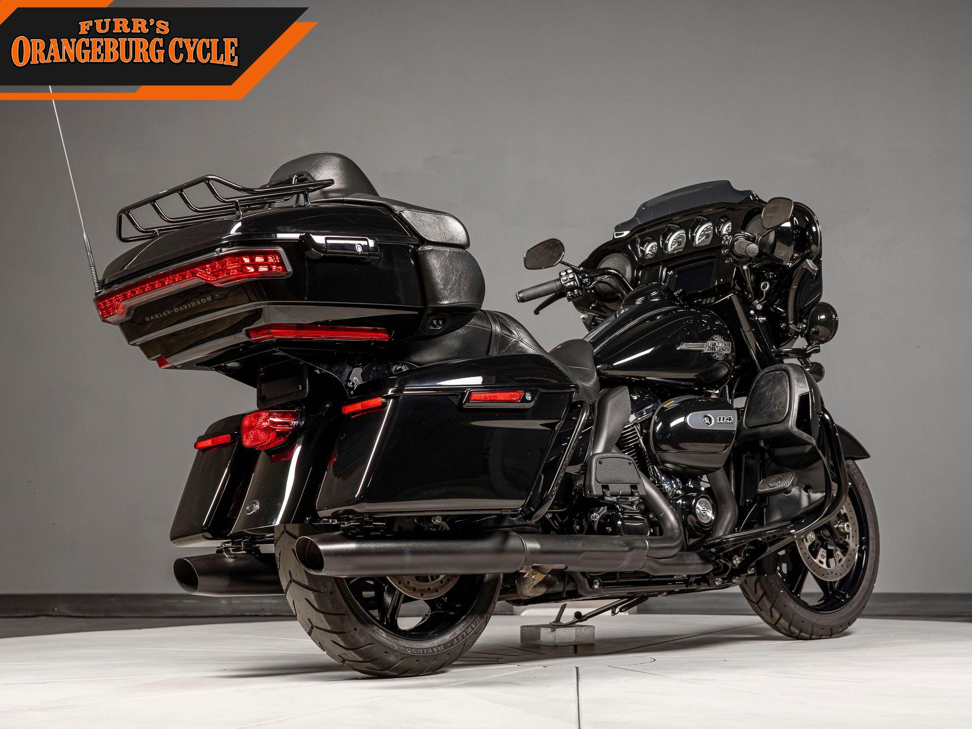 2023 Harley-Davidson Ultra Limited photo 3
