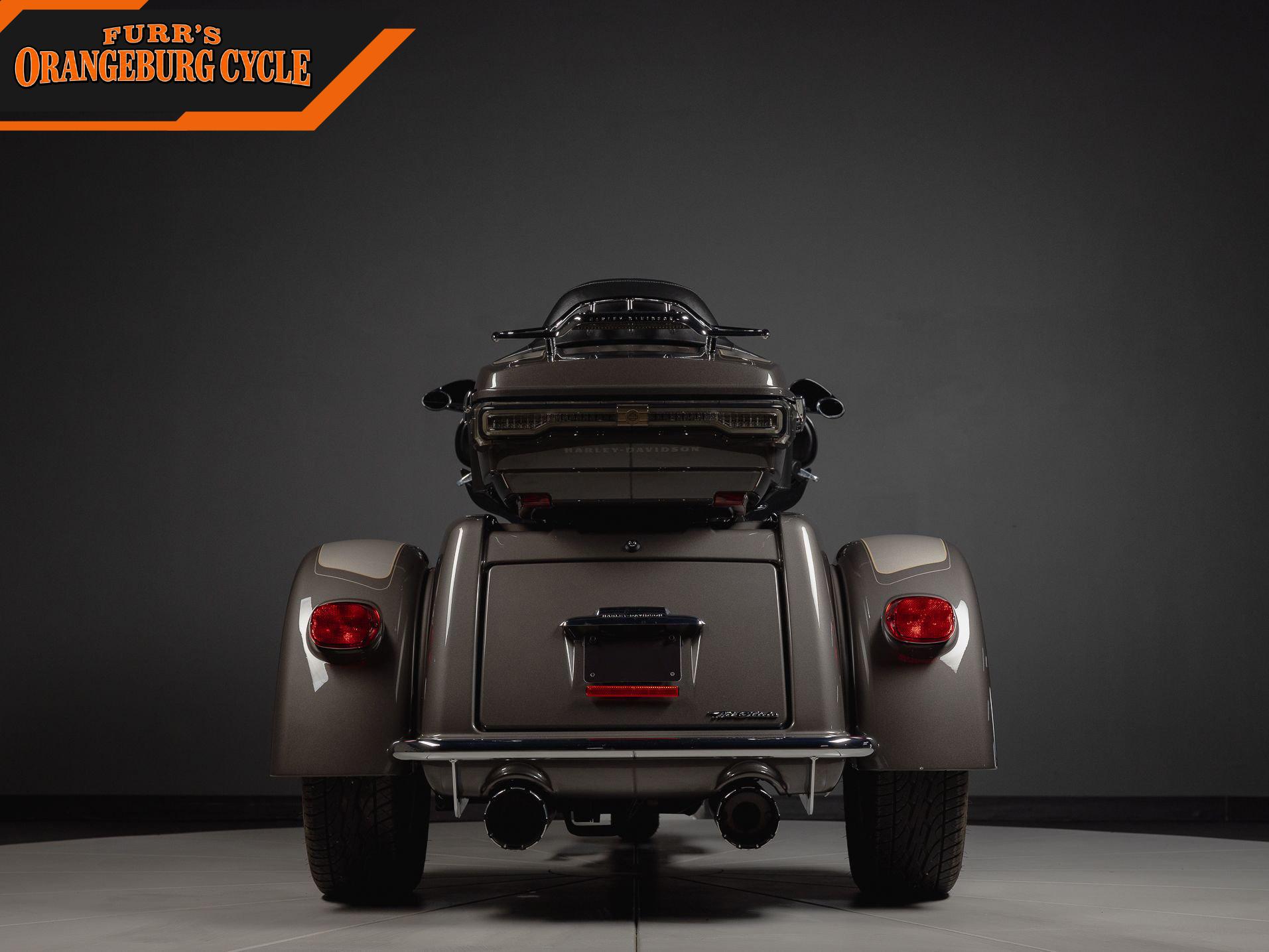 2023 Harley-Davidson Tri Glide Ultra Classic photo 4